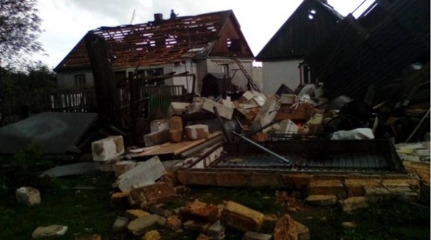 В житомирской области пронесся смерч: обесточены десятки сел