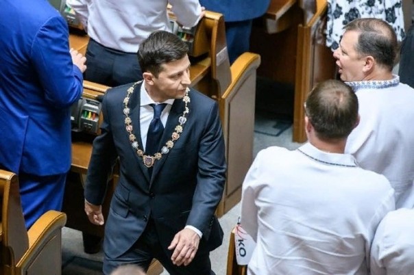 Зеленский поставил на место наглое животное