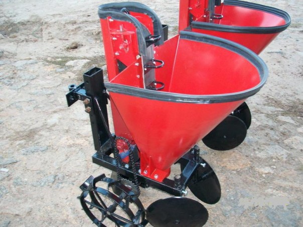 Картофелесажалки для мотоблоков: устройство, разновидности