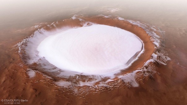 NASA обнаружило огромные запасы воды на Марсе