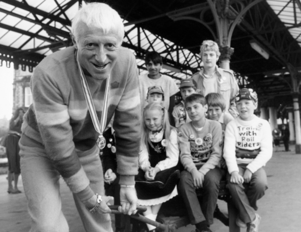 Педофилия и сатанизм английской верхушки