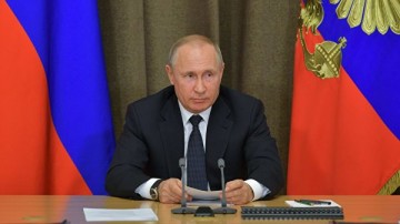 Путин помиловал троих россиян и украинца