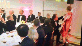 Замглавы МИД Британии силой вышвырнул активистку Greenpeace с банкета