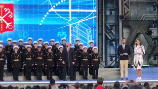 Беглов поздравил выпускников на "Алых парусах" | Путин: "Алые паруса" – символ надежды на интересное будущее