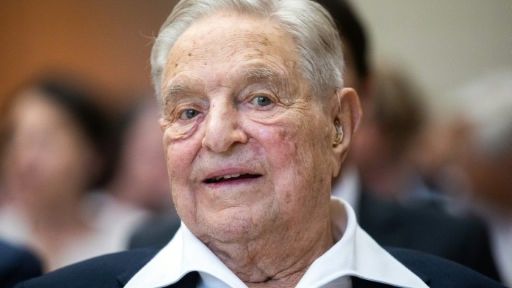 Олигархи выступили за увеличение налогов на олигархов