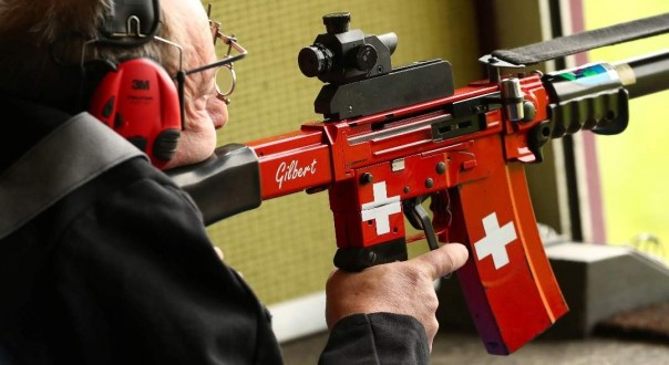 Правда ли? Швейцария сдаёт оружие