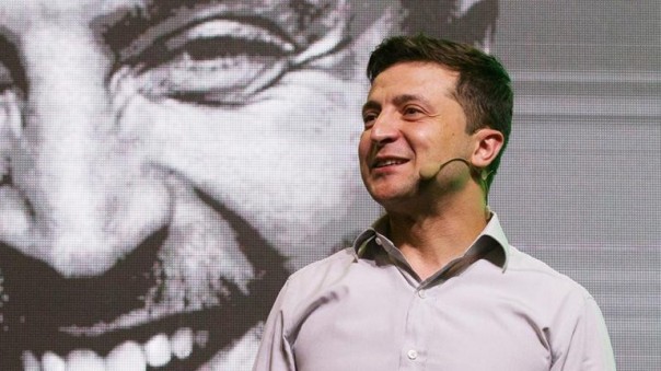 Вот тебе и государство смартфония: Зеленскому запрещено говорить на русском языке