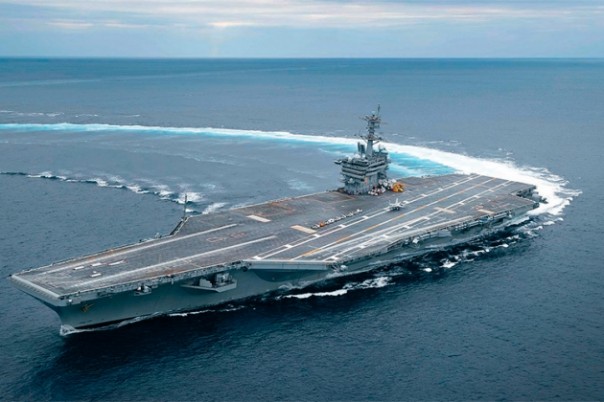 Иран не пустил американский авианосец в Персидский залив