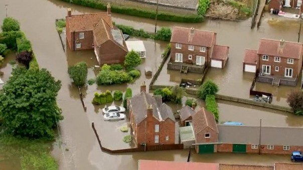 На Великобританию обрушились проливные дожди