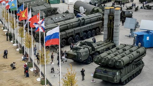 В Китае заявили о военном превосходстве России над США