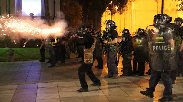 В Совфеде призвали россиян воздержаться от поездок в Тбилиси