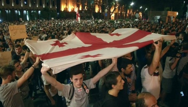 Протесты в Тбилиси не стихают