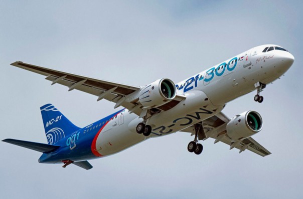 Создание лайнера МС-21 день за днём