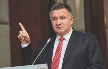 Зеленский заявил, что не может уволить Авакова