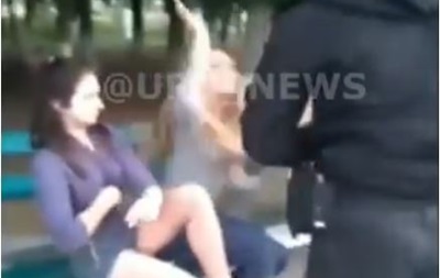 Под Киевом полиция применила газ против пьяных девушек-подростков