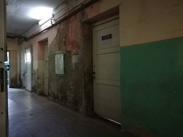 "Полчаса до границы с ЕС и три года реформ Супрун". В Сети появились жуткие кадры украинской больницы