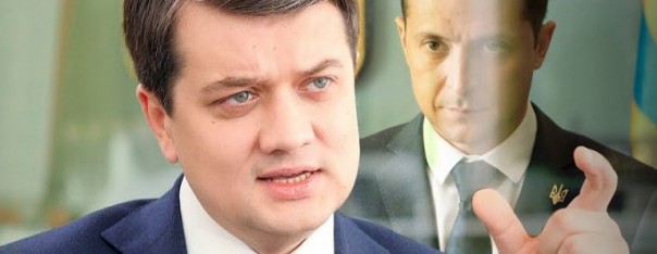 У Зеленского снова манят русских языковой морковкой