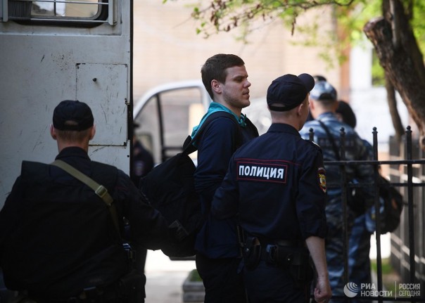 Кокорина и Мамаева этапировали в колонию