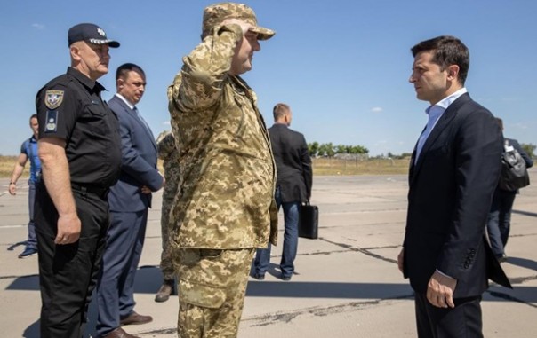 Зеленский пообещал выполнить минские соглашения