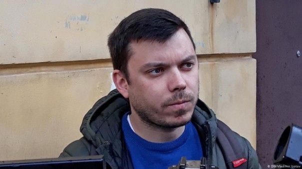 Соратник Навального Шуршев лишился друзей и работы после скандала с гей-видео