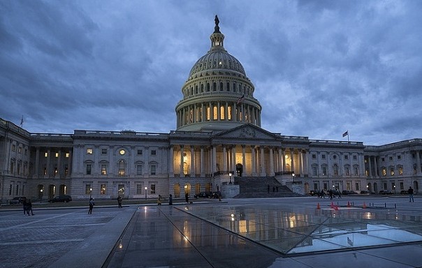 Палата представителей США одобрила поправку, предусматривающую новые санкции против России