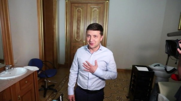 В офис Владимира Зеленского пришли с обысками