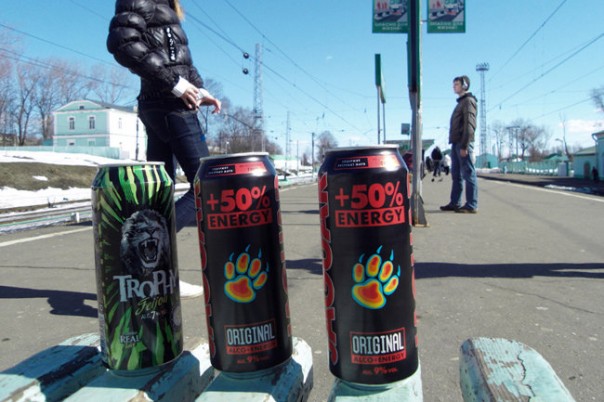 ЕЭК требует возобновить продажу алкогольных энергетиков в России: почему Минздрав против