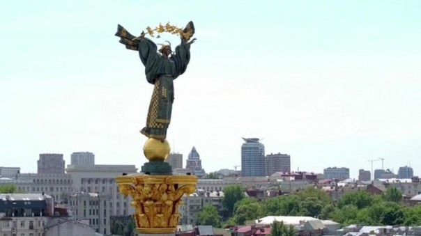 Отныне только "мова": на Украине русский язык загнали на кухни