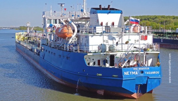 Моряки задержанного на Украине российского танкера прибыли в Москву. Моряки рассказали подробности их задержания