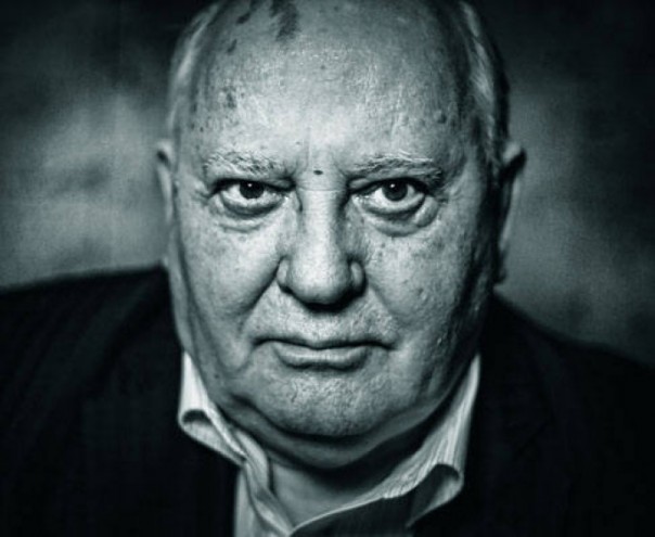 Кременцова Елена "СССР развалили трое, а КГБ - один"