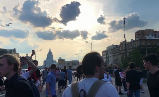 Реакция западных политиков на митинг в Москве поразила своей нелепостью