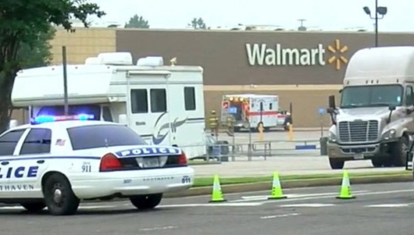 В американском Миссисипи двое человек застрелены в магазине Walmart