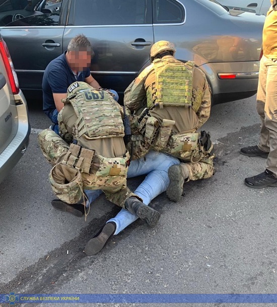 Полицейский планировал заказное убийство жителя Запорожья