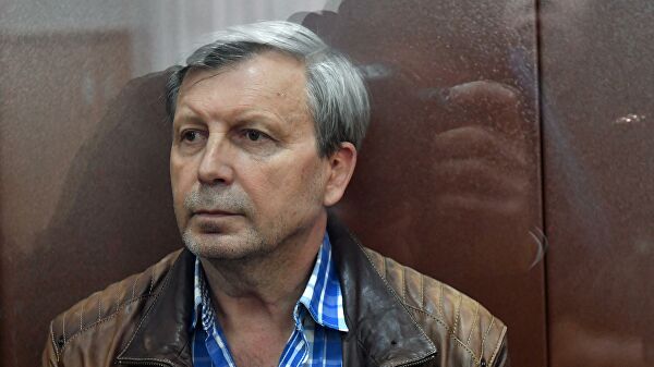 Медведев уволил зампреда ПФР Иванова в связи с утратой доверия