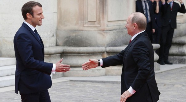 Не подадут Путину руки!