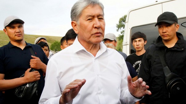 Экс-президент Киргизии Атамбаев сдался властям