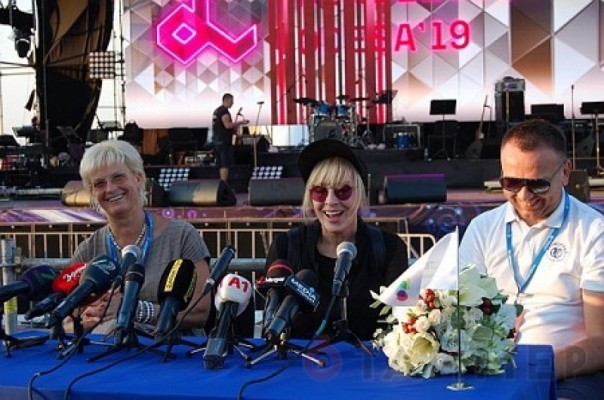 Лайма Вайкуле в Одессе: «Мы теряем друг друга»