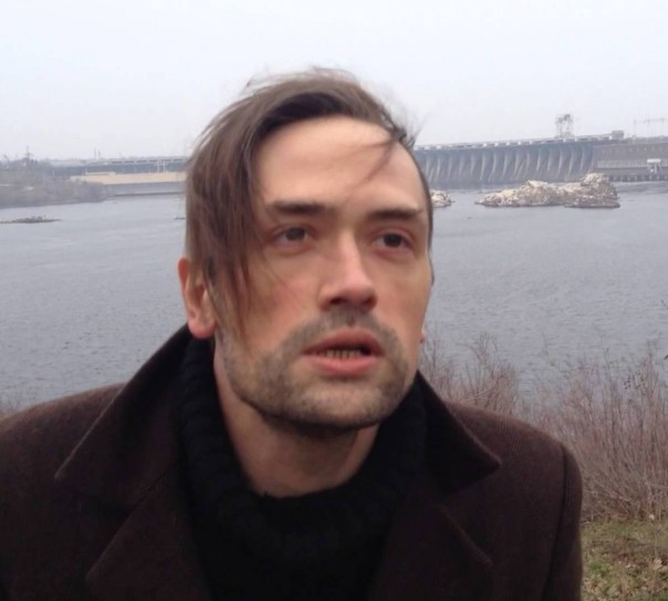 Актёр-каратель Пашинин стал нищим и просится снова сниматься в России