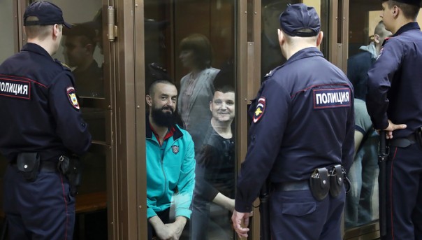 Продление ареста шестерым украинским морякам признано законным