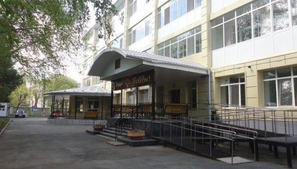 В Тюмени уволили директора пансионата, где ветерана похоронили в мешке