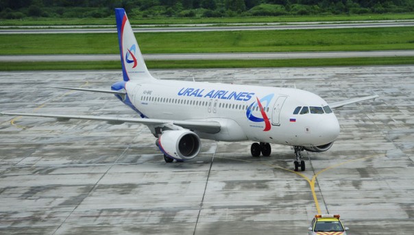 Второй за день: экстренно сел еще один неисправный самолет "Уральских авиалиний"