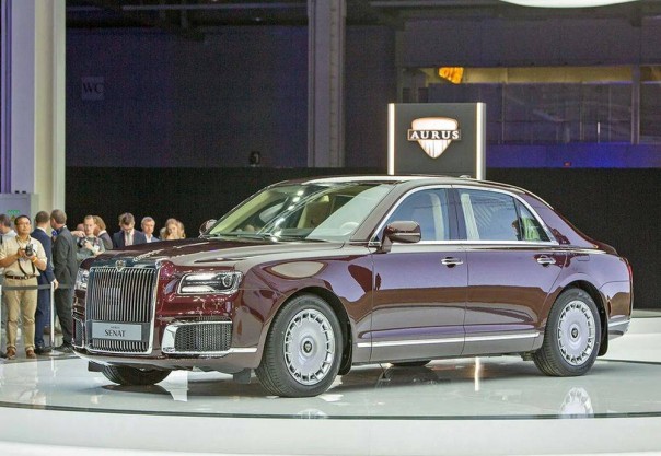 Стала известна стоимость люксового российского седана