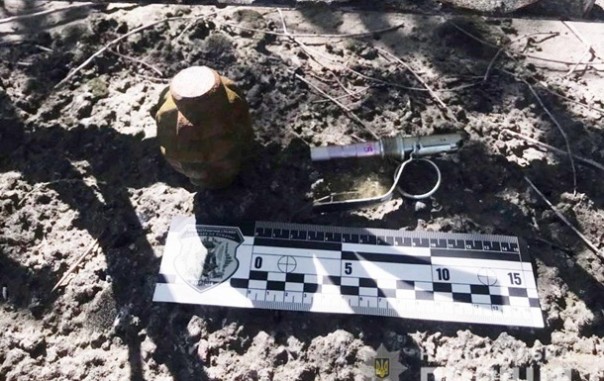 В Херсоне мужчина пришел на рынок с гранатой