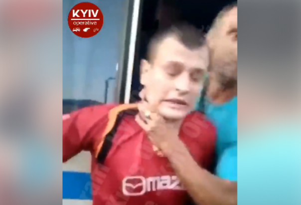 В Киеве водитель маршрутки хотел задушить участника «Революции Достоинства» и инвалида АТО