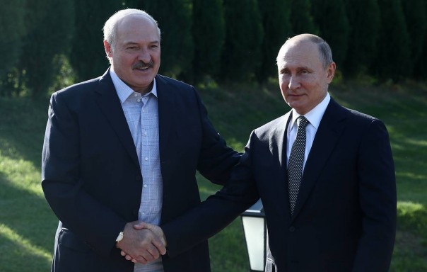 Лукашенко не поедет в Польшу из солидарности с Путиным