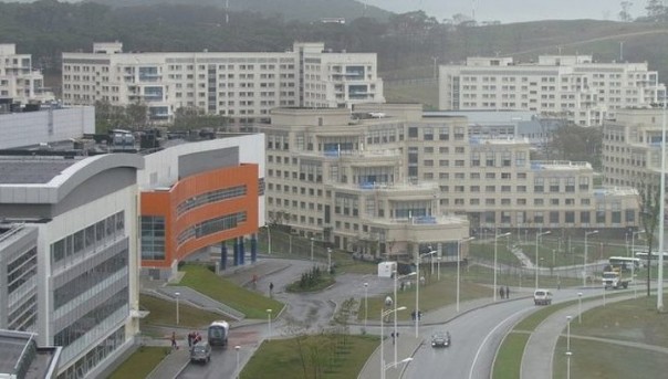 Президент подписал указ о переносе полпредства ДФО из Хабаровска во Владивосток