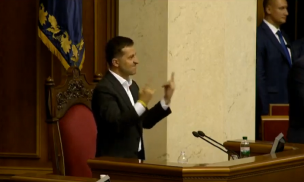 «Время фриков и ширма для хунты». Зеленский оказался противоположностью Голобородько