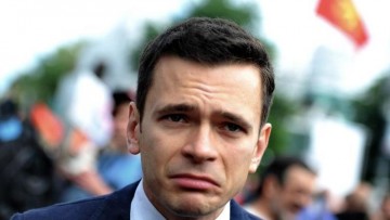 Бесполезный казнокрад: москвичи "разгромили" Яшина