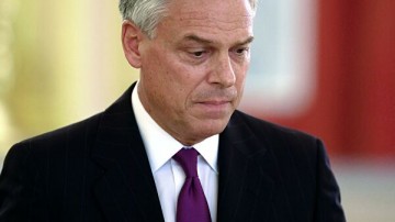 СМИ сообщили об отставке посла США в России Хантсмана