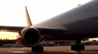 В Шереметьево у самолёта авиакомпании "Россия" загорелся двигатель